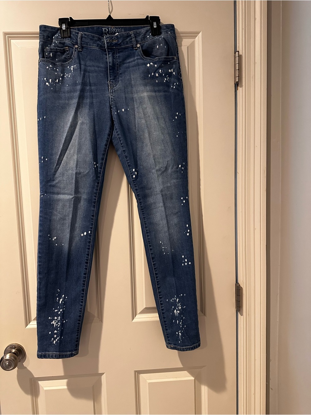 Denim Women's Slim Jeans in Distressed Blue